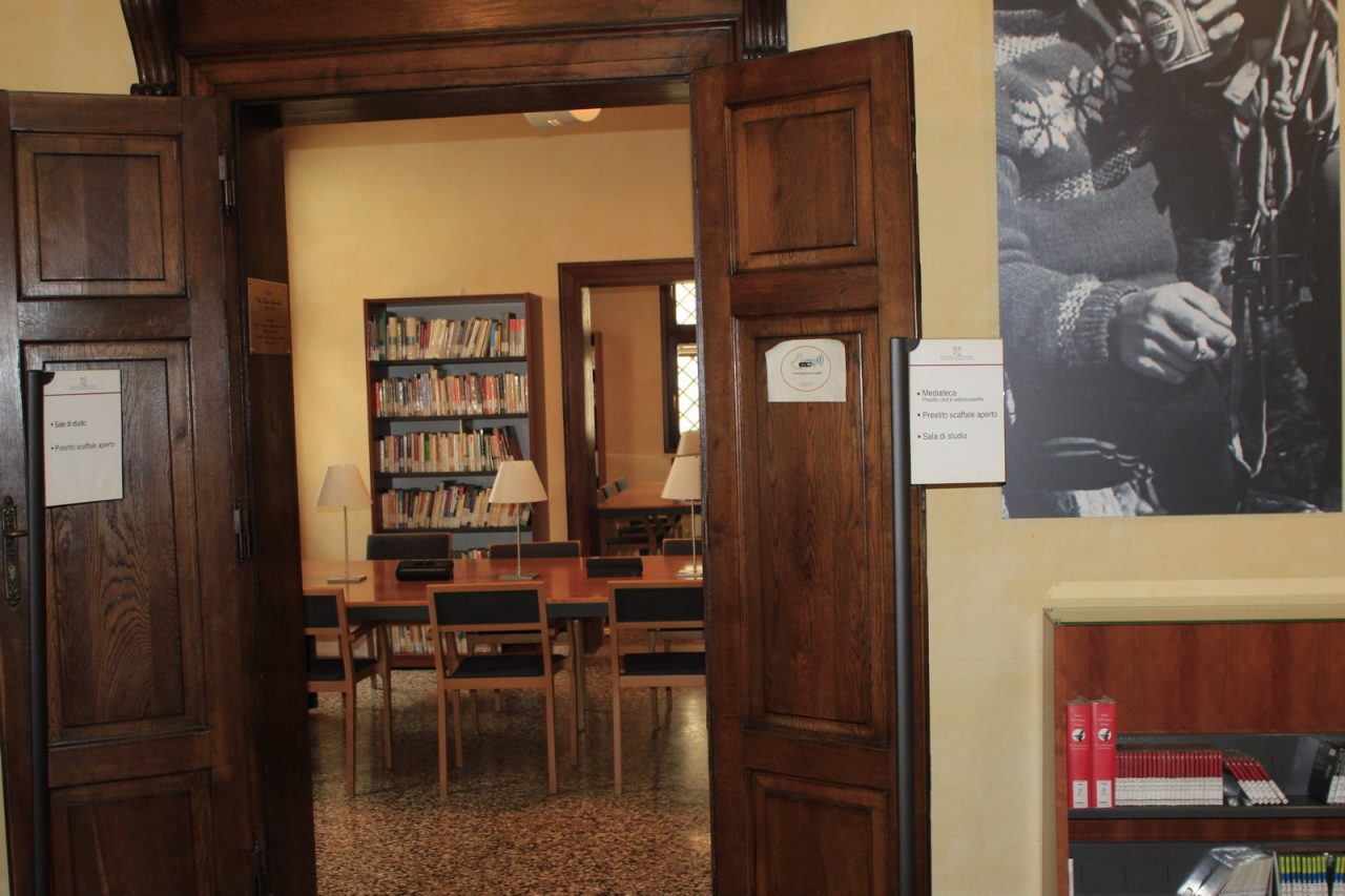 Biblioteca Castelfranco, un passo alla volta si torna alla normalità