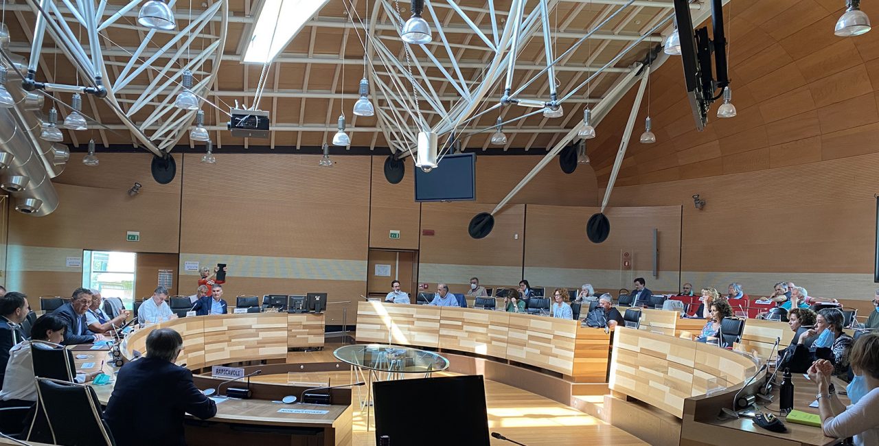 Anno scolastico 2020/21, riunione in Provincia: “Preoccupati per assenza di linee guida del Ministero”