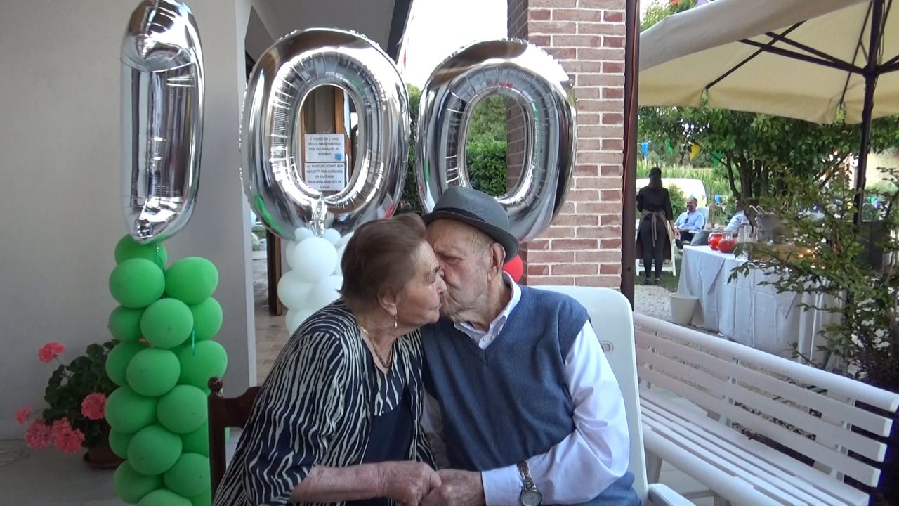 Grande festa per i 100 anni di nonno Cesare, tra gioie e ricordi di guerra – VIDEO
