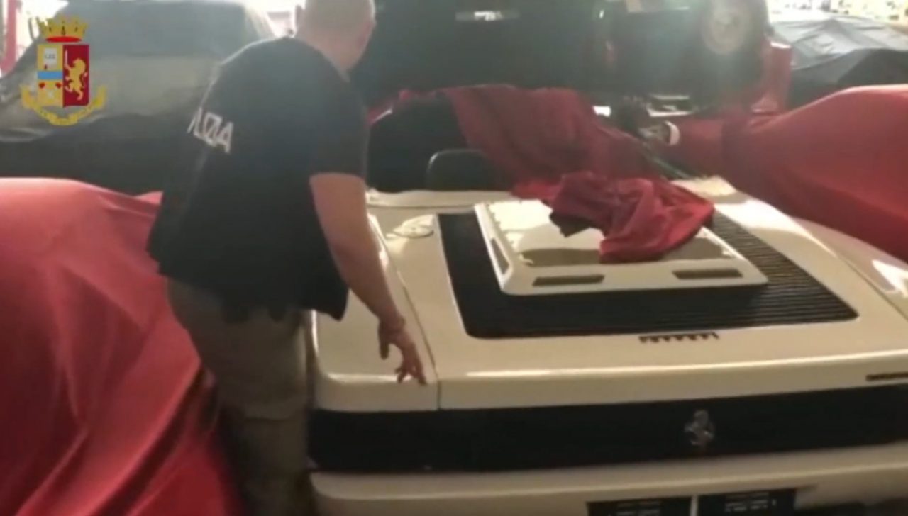 Riciclaggio di auto rubate, arrestato il campione di rally Alain Valle – VIDEO e FOTO