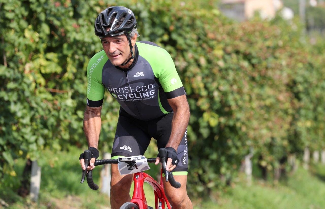 Arper pedala con la Prosecco Cycling, Feltrin: “Grazie al ciclismo costruiamo il gruppo”