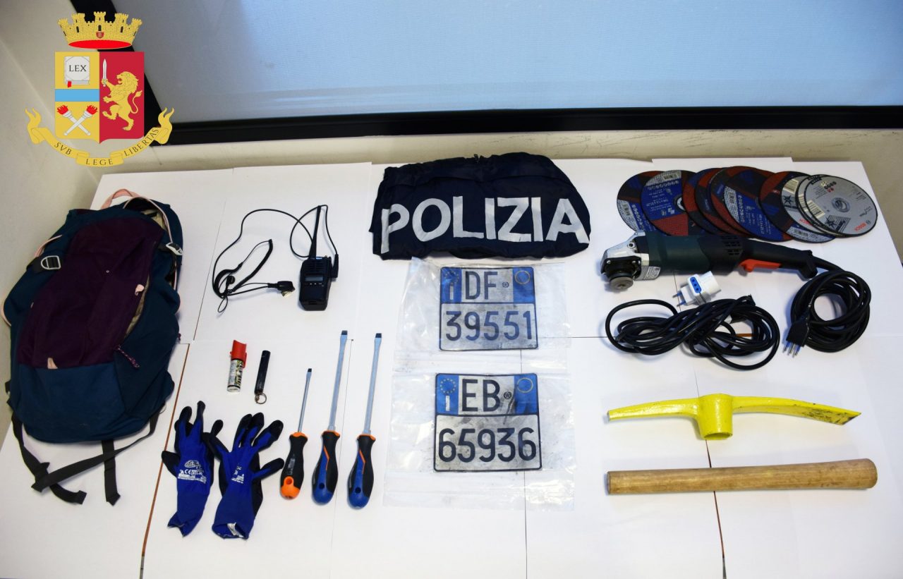 Tentata truffa alla 90enne con fuga, il rocambolesco inseguimento finisce nel canale: arrestato il complice
