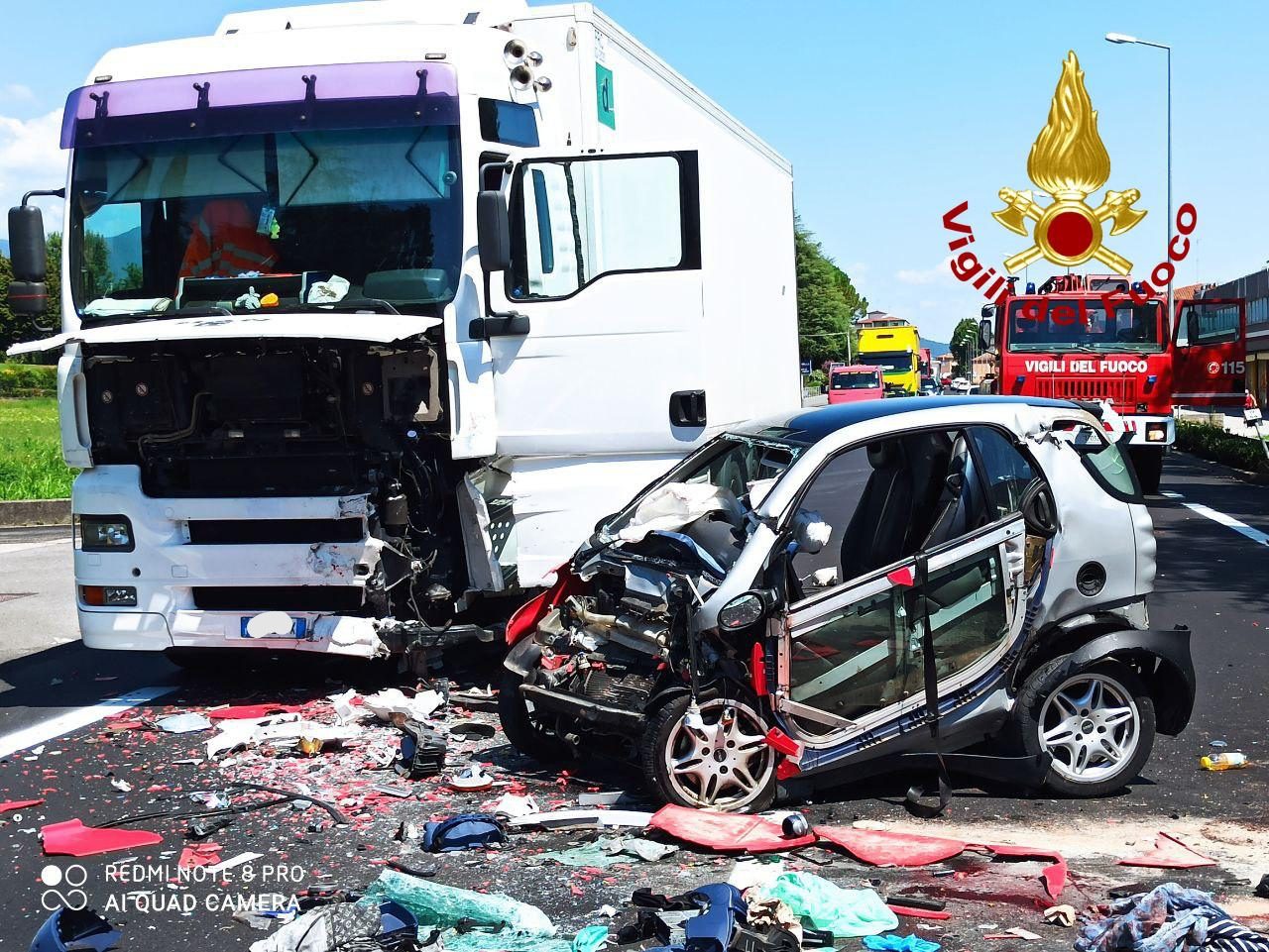 Schianto Pontebbana, morta 32enne: l’amica al volante non aveva mai preso la patente!