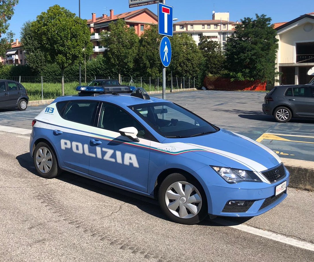 Rapina aggravata in via Castellana: due pregiudicati in manette