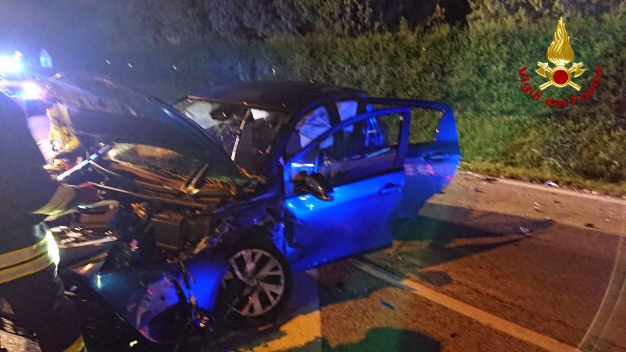 Pieve di Soligo, schianto tra due auto ieri sera: cinque feriti