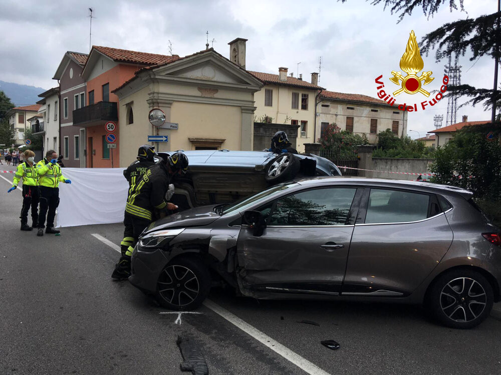 Fuga a folle velocità dopo la rapina, tragedia a Bassano: morta una 29enne