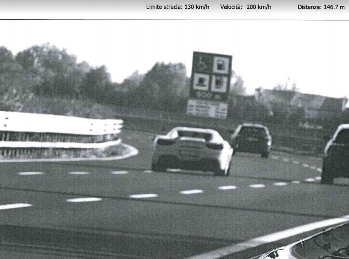 Controlli velocità sull’A27: “pizzicato” a 200 Km/H a bordo di un bolide!
