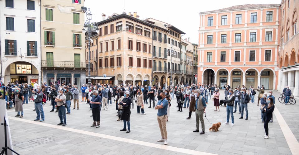 Nuovo Dpcm, Treviso Imprese Unite lancia la protesta: “Oggi tutti in Piazza dei Signori”