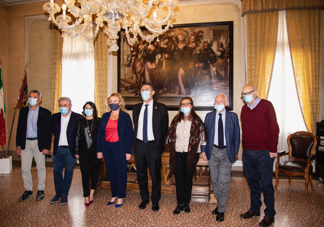 Marcon bis a Castelfranco Veneto, presentata la nuova Giunta: Galante vicesindaco. “Mercoledì incontro sull’ospedale” – VIDEO