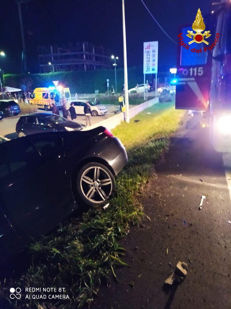 Tragedia sulla Pontebbana: violento scontro tra due auto, morto un 26enne
