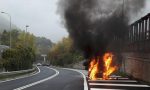 Incendio auto sul raccordo dell'A27 Vittorio Veneto Nord: fiamme domate dai Vigili del fuoco - FOTO