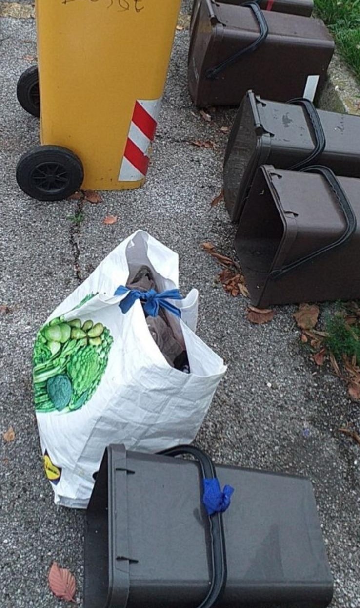 Lotta ai “furbetti” dei rifiuti a Treviso, multa da 400 euro a un cittadino in via Fagarè