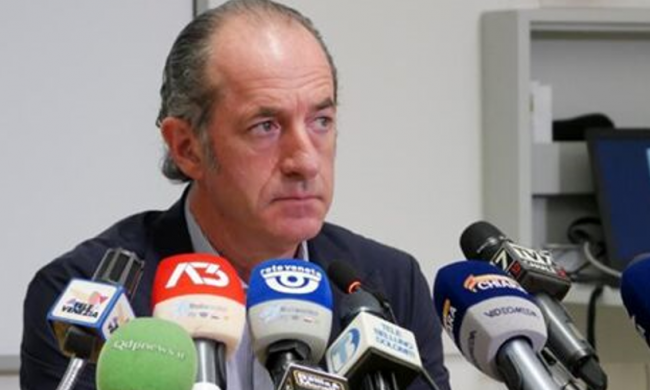 Veterinari e tamponi obbligatori, è polemica. Zaia: “Coinvolgerò anche dentisti e farmacisti”
