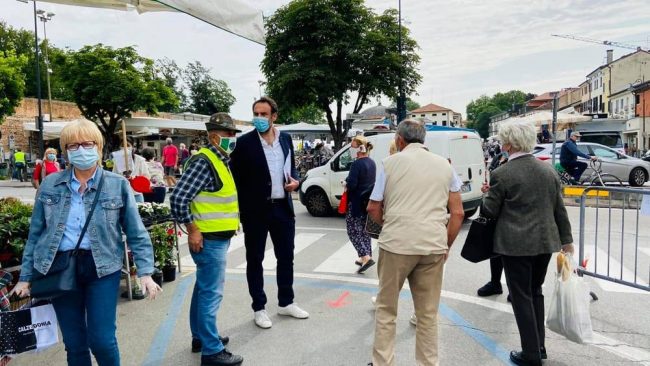 Mercati a Treviso, da sabato riaprono in modalità tradizionale ma con ingressi contingentati