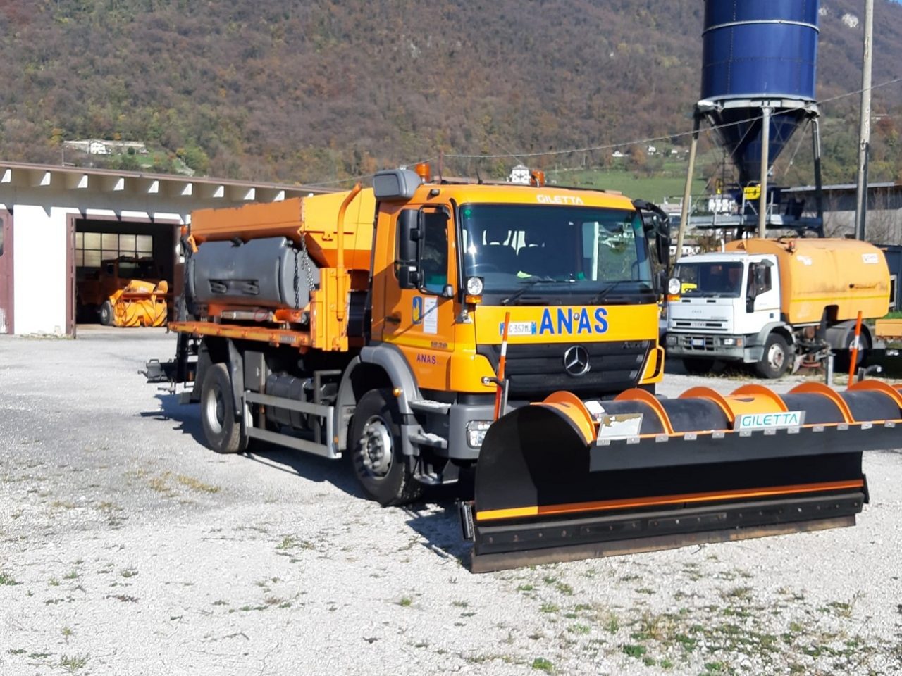 Obbligo di gomme da neve o catene a bordo dal 15 novembre sulla SS51 di “Alemagna”