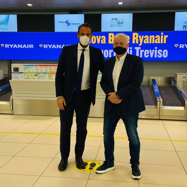 Aeroporto Canova, dal 30 marzo sarà base Ryanair con 45 rotte. Conte: "Grande giorno per Treviso" - FOTO