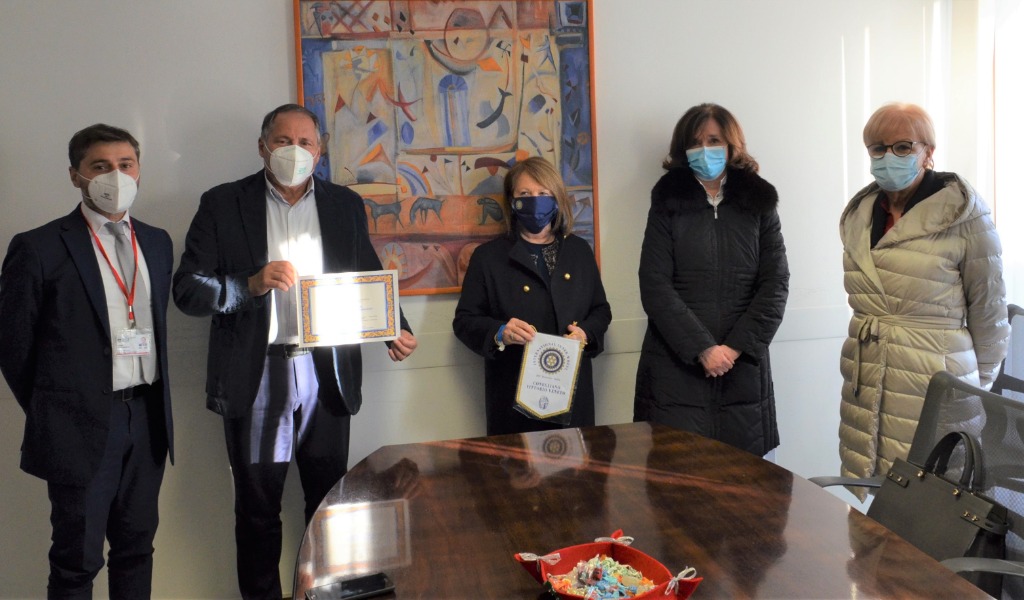 Borsa di studio per ricerca del laboratorio analisi donata dal Club Inner Wheel Conegliano-Vittorio Veneto