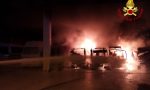 Incendio nel deposito di Contarina: distrutti alcuni mezzi per lo sfalcio dell'erba FOTO