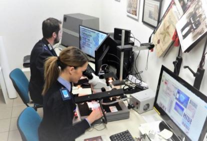 Patente falsa usata per non decurtare i punti di quella originale