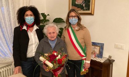 Nonna Gina ha compiuto 103 anni: è la più anziana di Vedelago ma non rinuncia all'estetista!