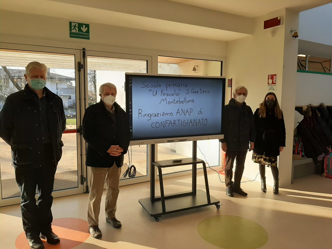 Anap Confartigianato dona la Lavagna Interattiva LIM alle scuole “Ugo Foscolo” di Montebelluna