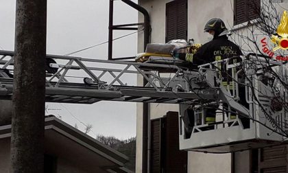 Persona soccorsa in casa a Vidor: arrivano i Vigili del fuoco con l’autoscala