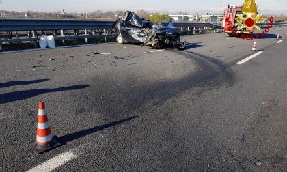 Grave incidente tra auto e furgone lungo l'autostrada A27