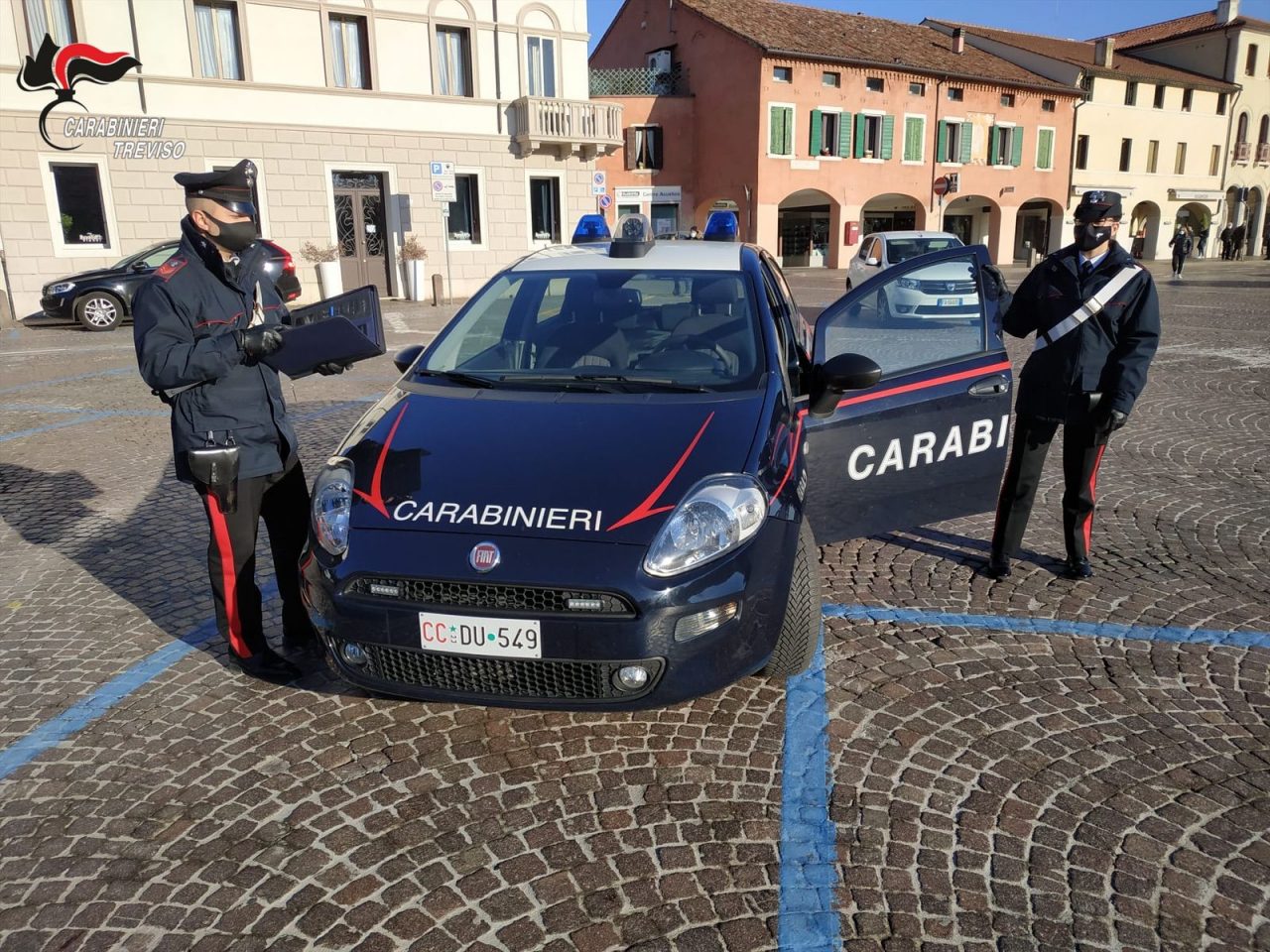 18enne aggredito in pieno centro, presi i due responsabili