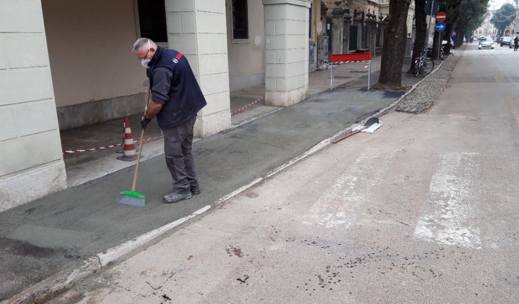 Lavori pubblici, conclusi vari interventi di eliminazione delle barriere architettoniche