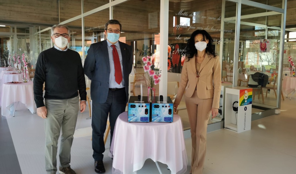 Il regalo del Lions Club di Castelfranco: due sanificatori al Centro Sartor