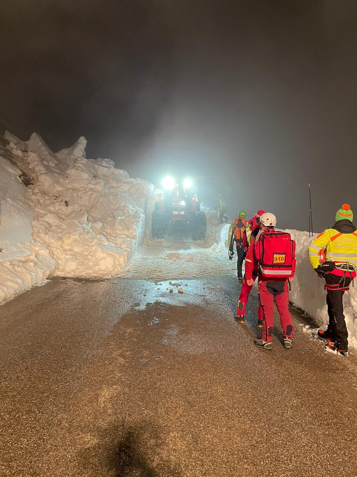 Valanga sul Monte Grappa, nessun ferito: aperto un varco per salvare centinaia di escursionisti