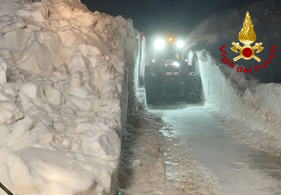 Valanga sul Monte Grappa, nessun ferito: aperto un varco per salvare centinaia di escursionisti