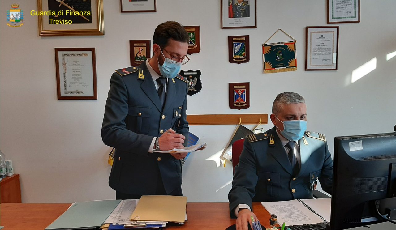 Bancarotta fraudolenta, se le inventavano tutte per evadere il fisco: arrestata coppia di Godego