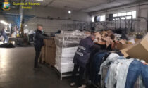 Tonnellate di rifiuti pericolosi nell'azienda tessile di Castelfranco: denunciato imprenditore cinese