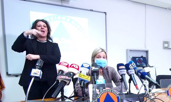 Covid, Zaia “assente” giustificato. Lanzarin: “Conferenza delle Regioni convocata d’urgenza”