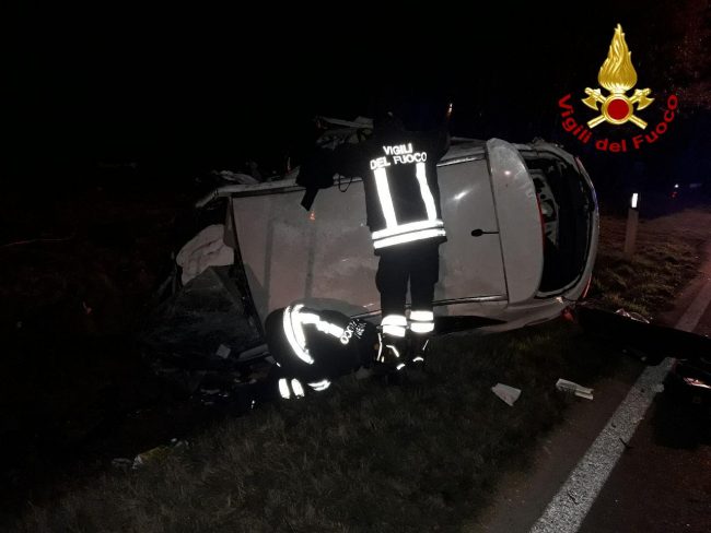 Fuori strada con l'auto a Istrana, un ferito: era in forte stato di alterazione