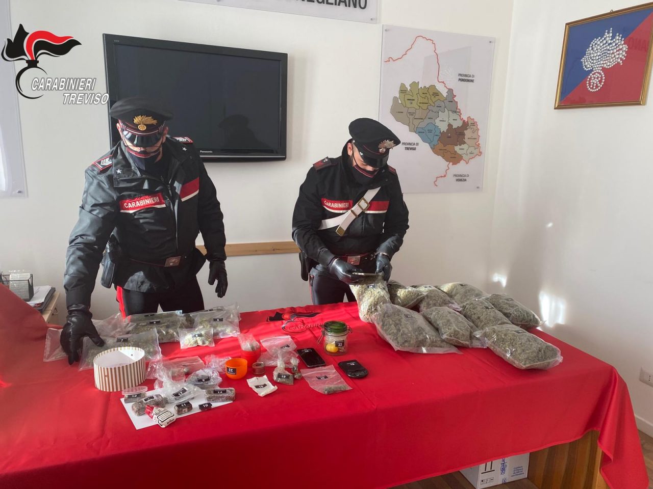 Il “bazar” della droga era a San Vendemiano: sorpreso con oltre 5 chili di “maria”
