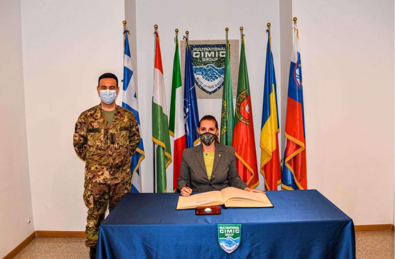 L’assessore Donazzan ha visitato “Multinational Cimic Group” alla Caserma Fiore di Motta di Livenza