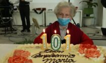 Maria e la sua carica dei 101 (anni): «Spero di leggere sul giornale che il virus non c'è più»