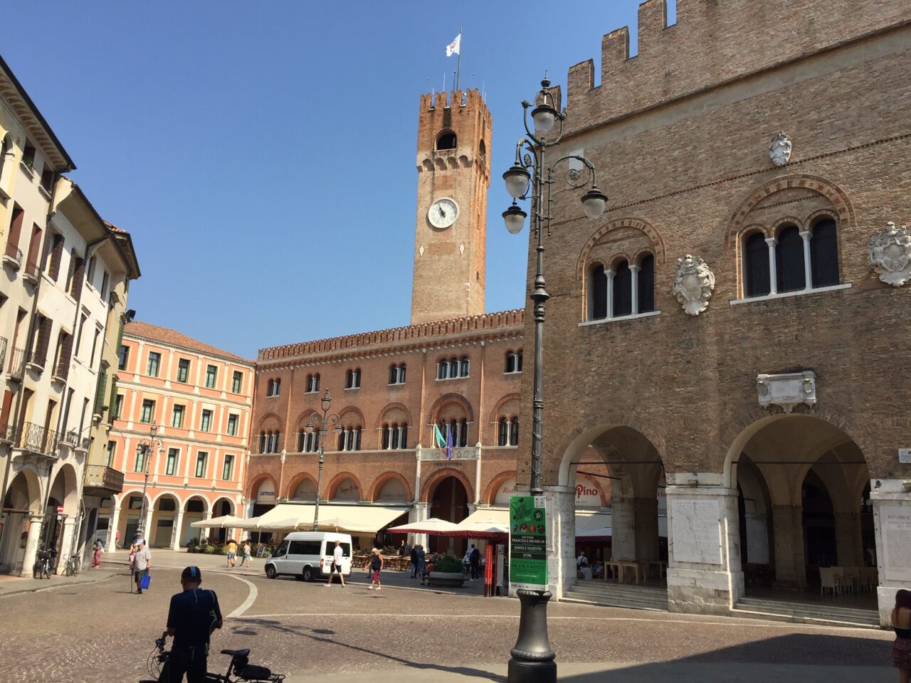 Riaperture 26 aprile 2021, Treviso è pronta: “Confermate le misure per aiutare le attività”