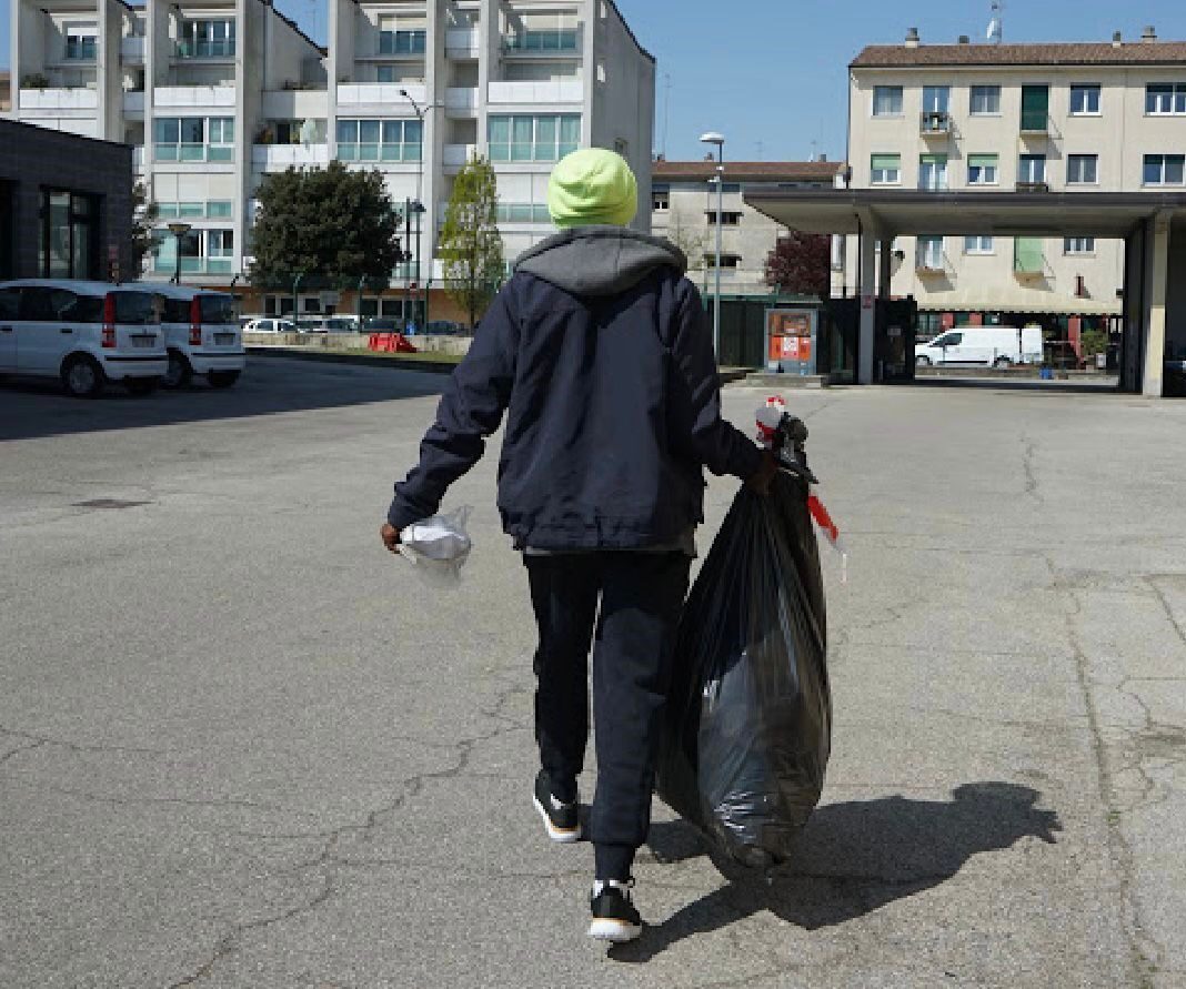 Tassa rifiuti, agevolazioni per (quasi) tutti: esclusi gli ecovandali