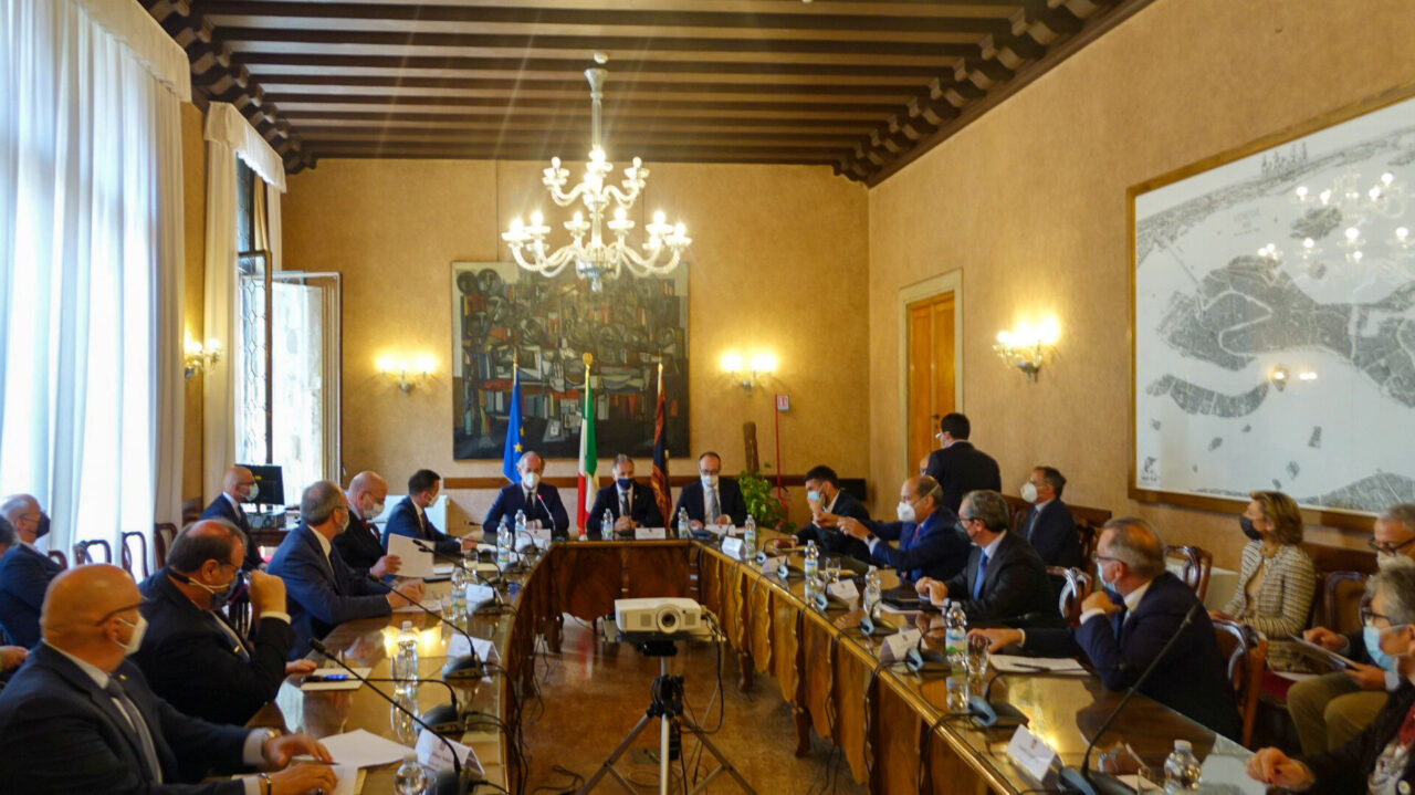 Turismo Veneto, il ministro Garavaglia: “Ripartire veloci, ma bisogna trovare lavoratori”