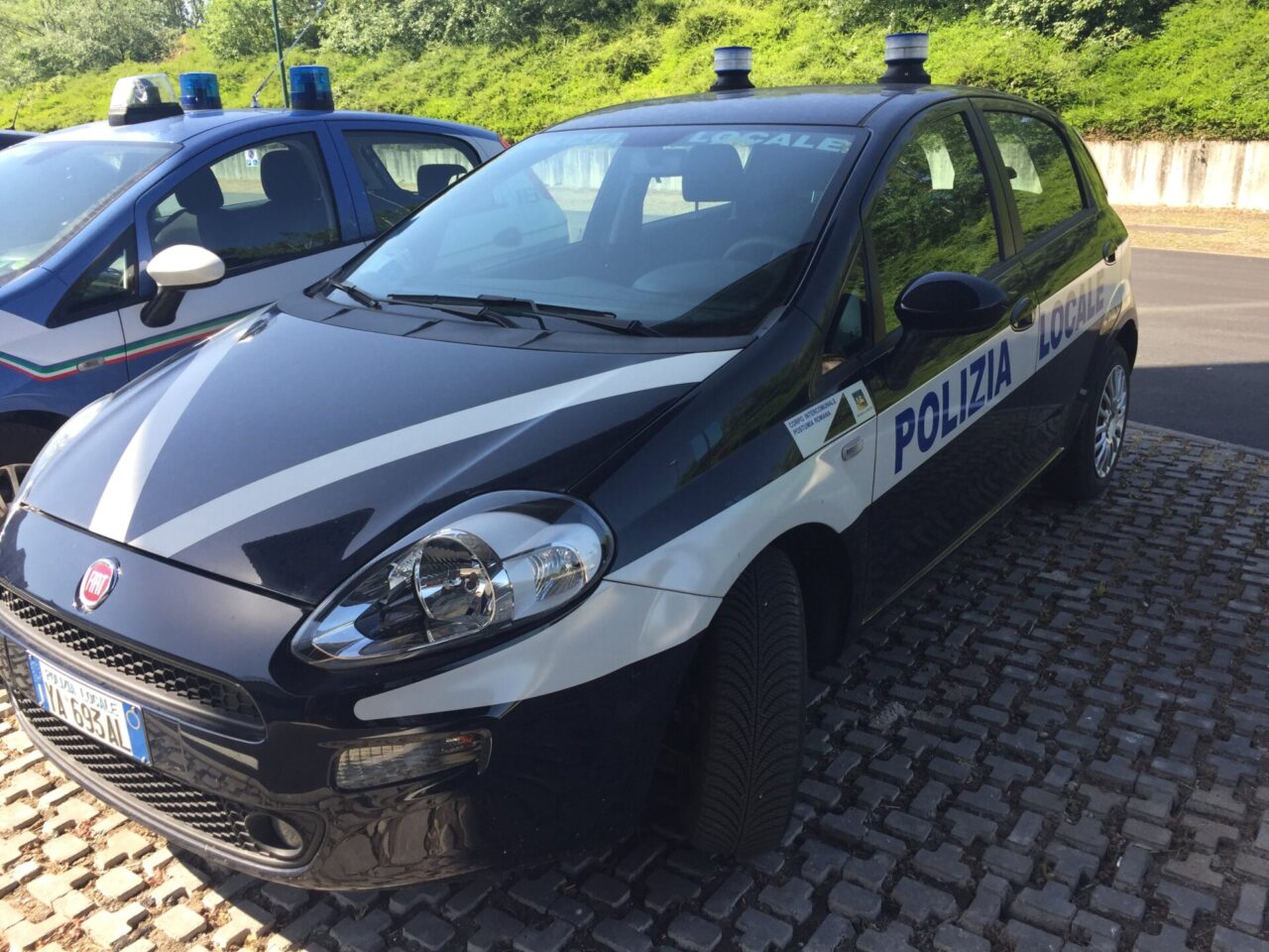 Pontebbana, 84enne al volante senza patente e assicurazione auto: maxi multa