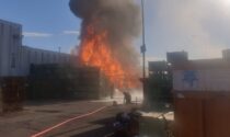 Incendio Stiga Castelfranco, video e foto dei cassoni in fiamme: Arpav monitora la qualità dell'aria