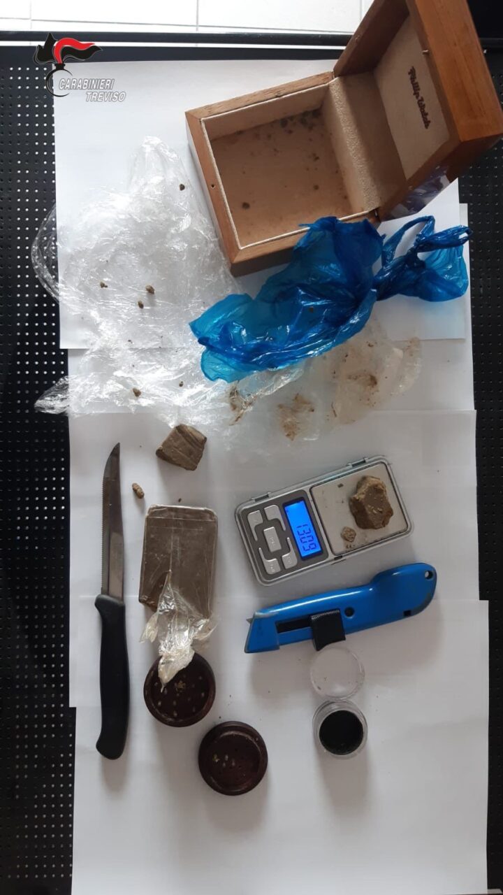Altro colpo alla rete di spaccio tra i giovanissimi, fermato un 23enne a Ponzano