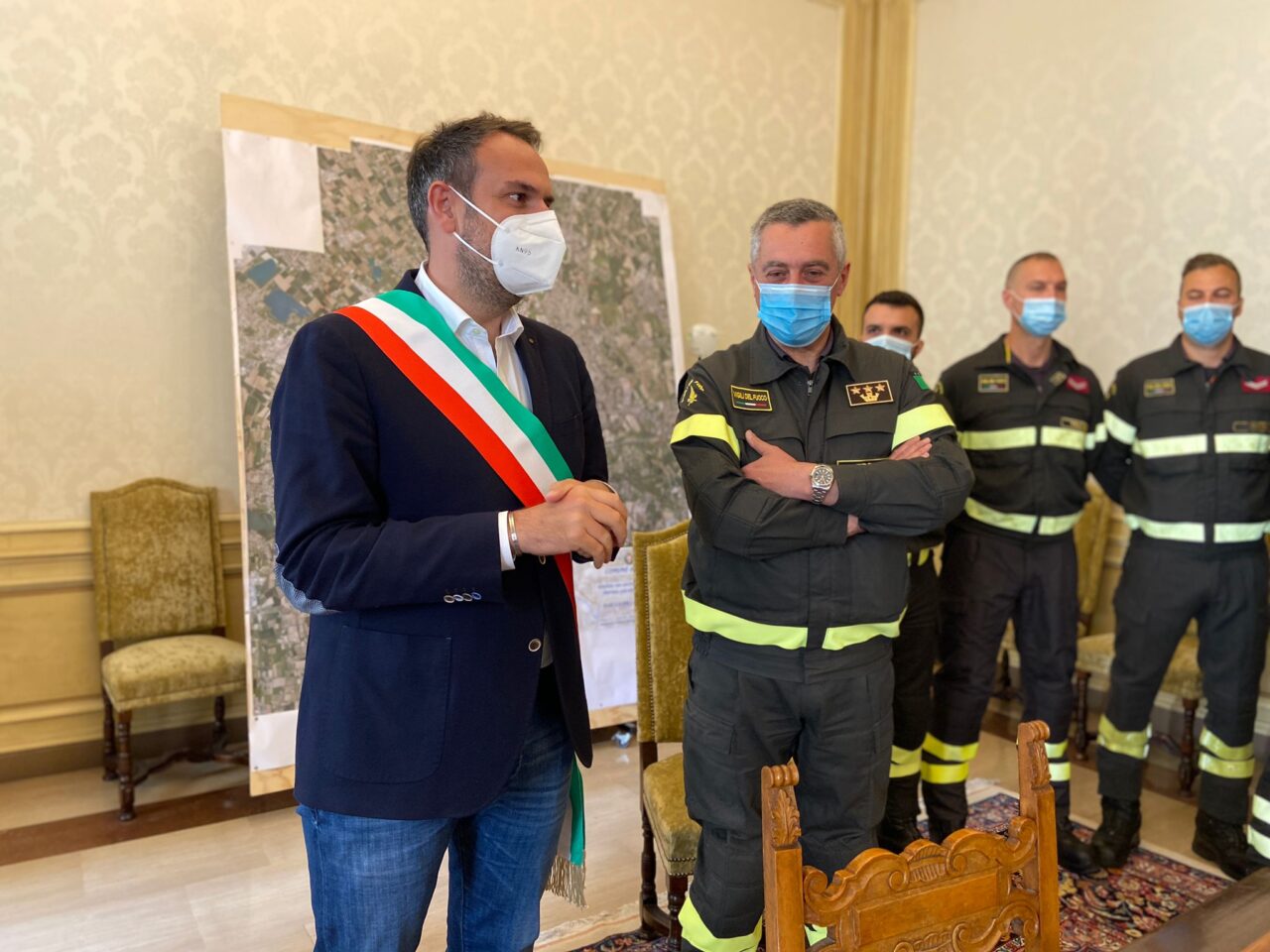 Attestato di ringraziamento ai Vigili del fuoco di Treviso per l’intervento in una palazzina di via Pennacchi