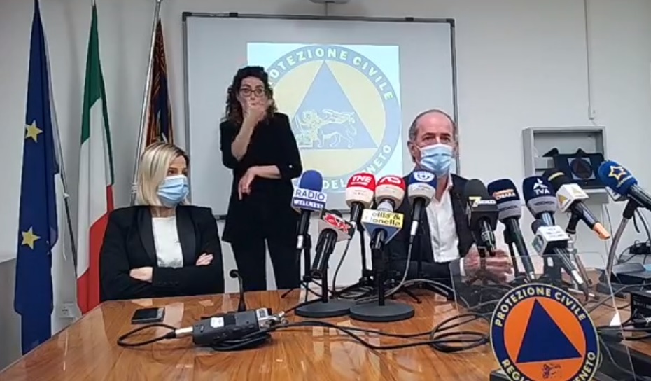 Covid, Zaia tira dritto sui vaccini ai turisti: “Per noi sono sacri, li faremo” | +333 positivi | Dati 19 maggio 2021