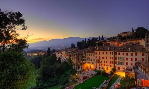 Stagione estiva, Asolo attiva il servizio di bus navetta gratuito per il centro storico