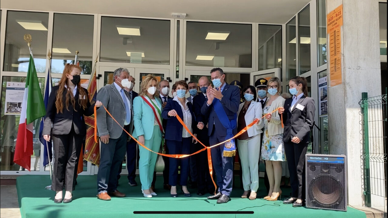 Da ospedale a scuola in due mesi: inaugurata la nuova sede del “Maffioli” a Castelfranco