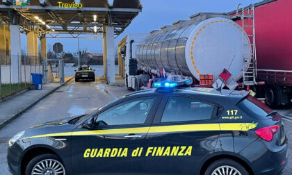 Benzina di contrabbando spacciata per "solvente": sequestrati oltre 31mila litri a Treviso